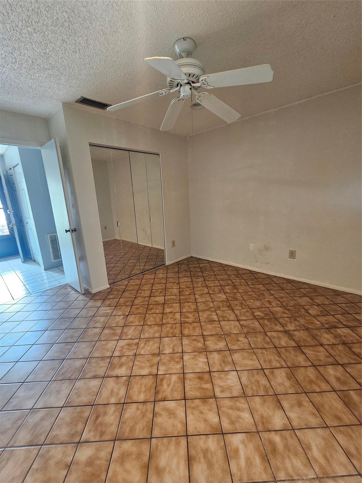Strathmore Gate West Unit - Residential Lease