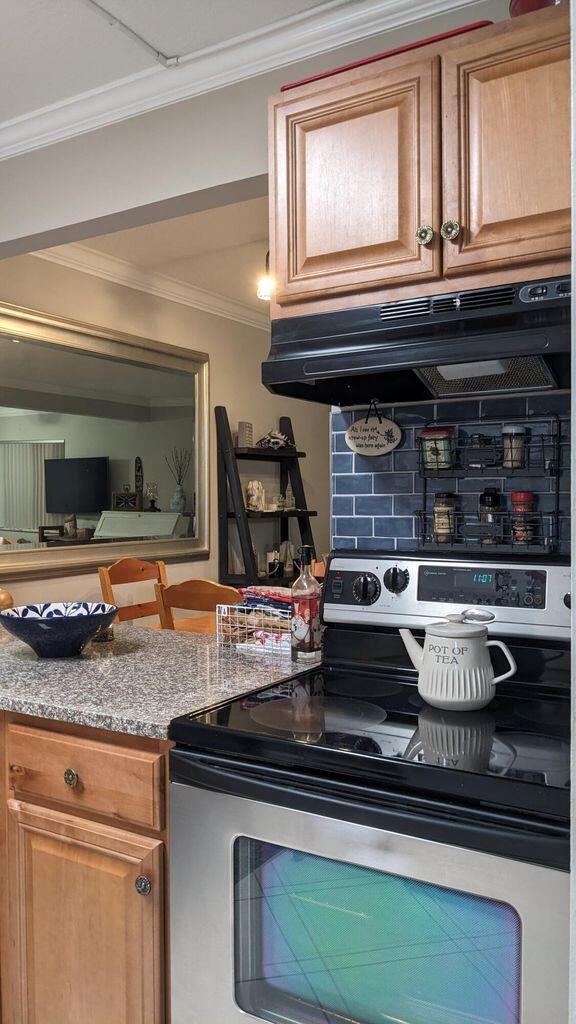LAKE CLARKE GARDENS CONDO - Residential Lease