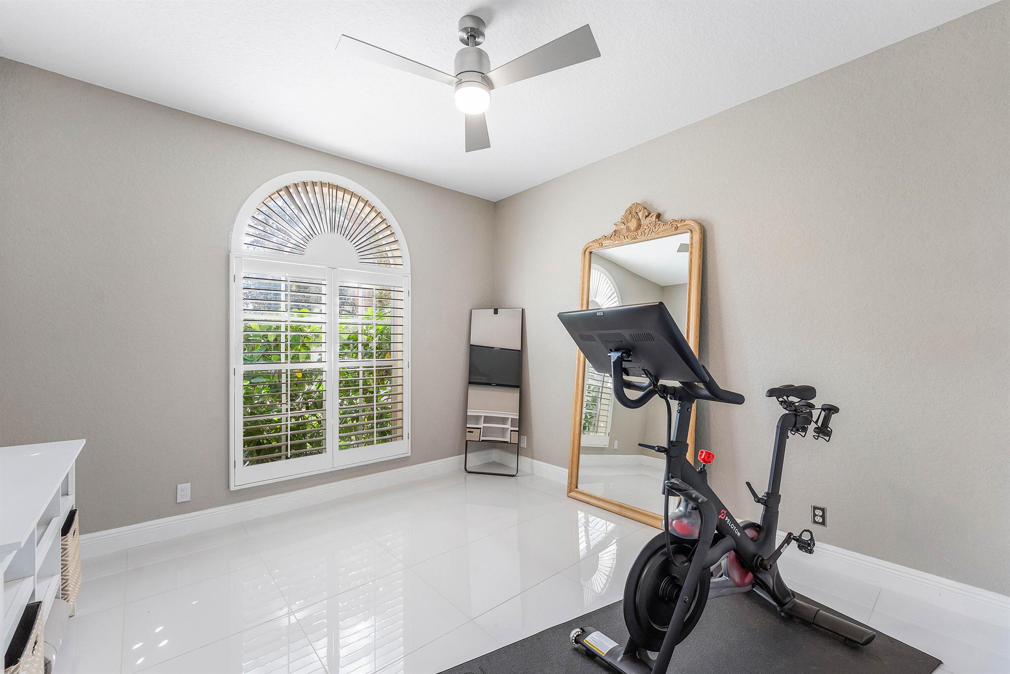 PALMS AT ATLANTIS - Residential Lease