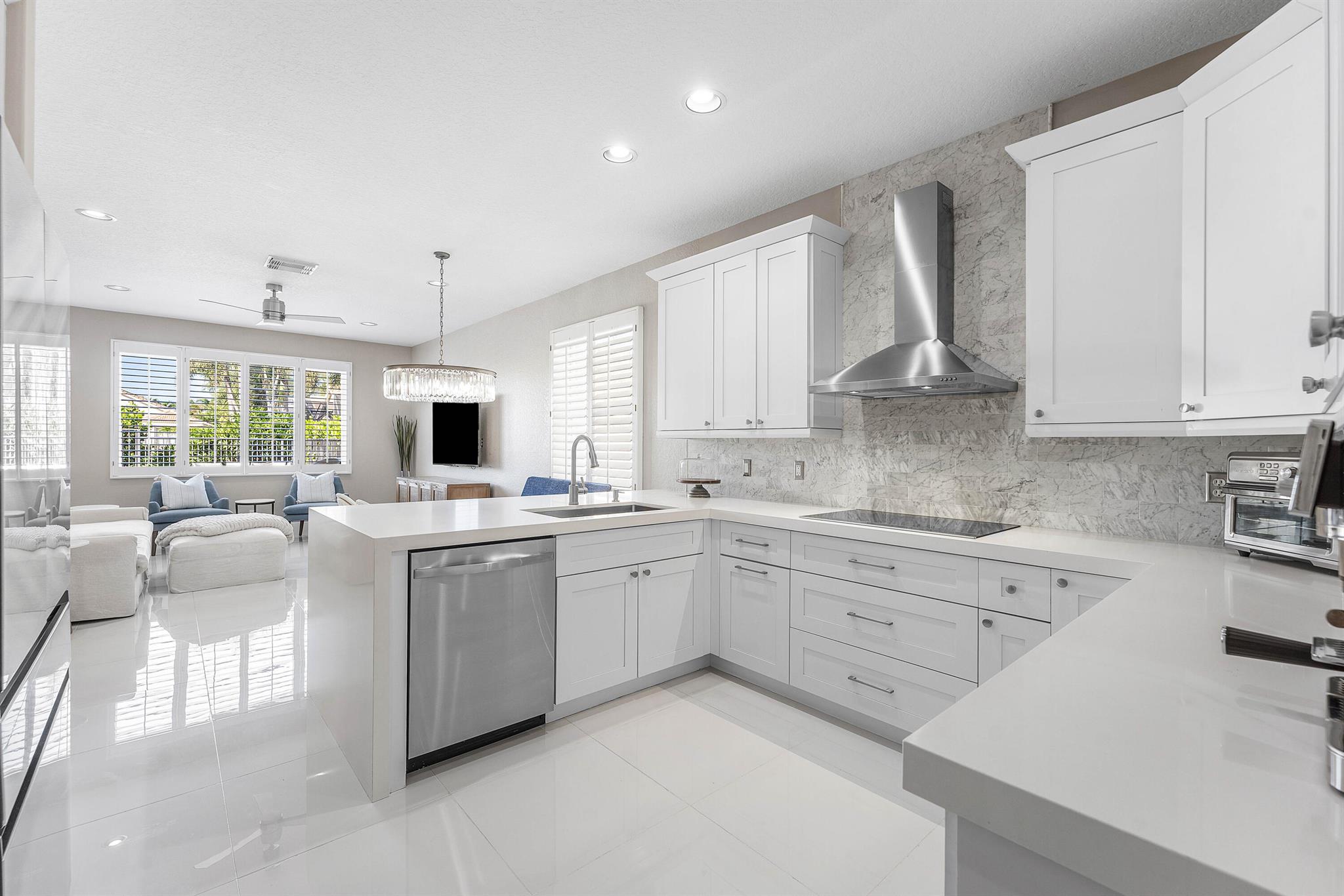 PALMS AT ATLANTIS - Residential Lease