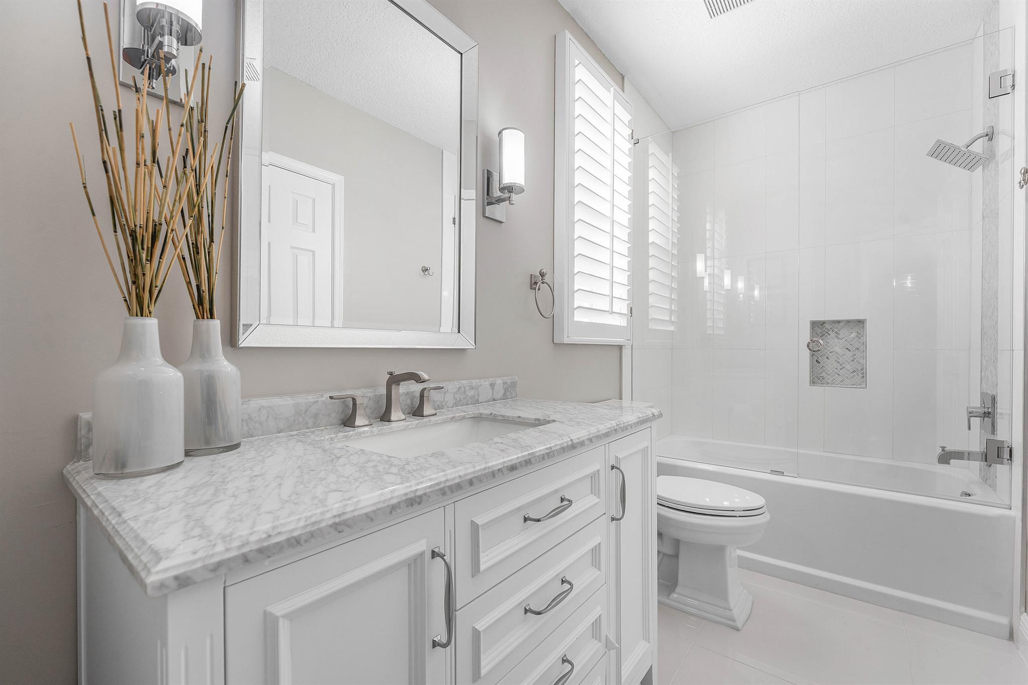 PALMS AT ATLANTIS - Residential Lease