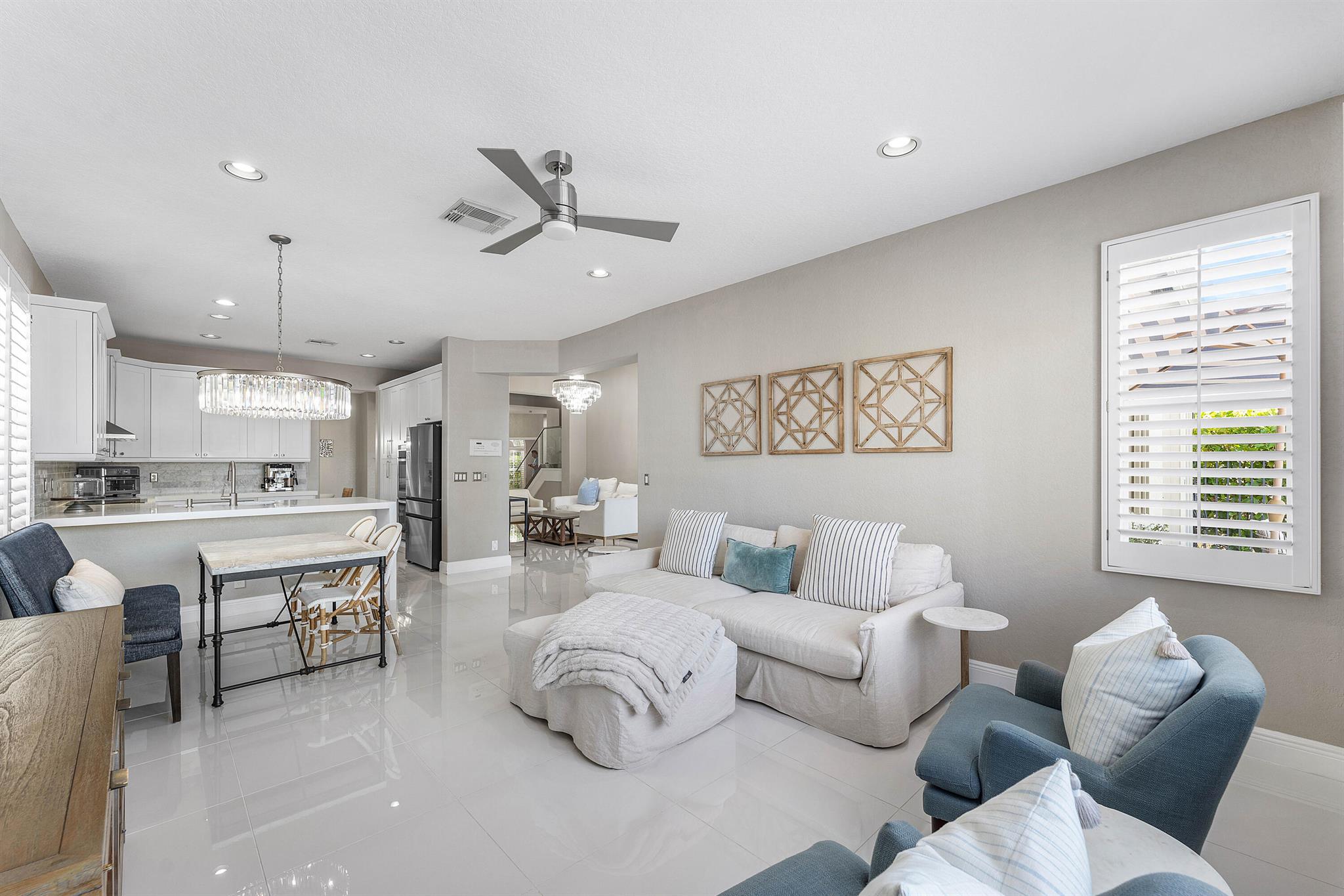 PALMS AT ATLANTIS - Residential Lease