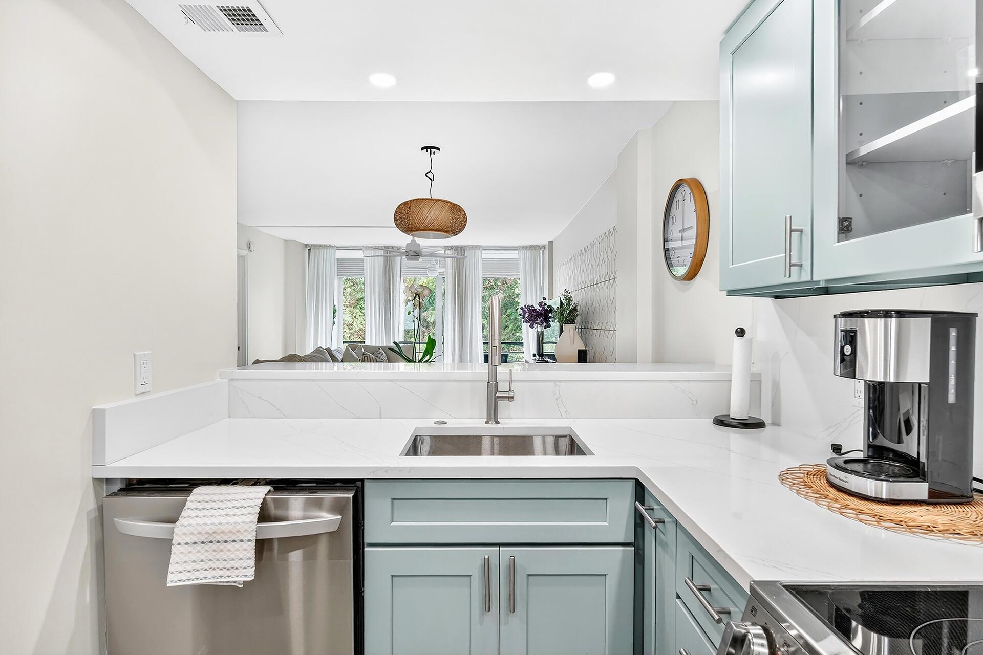 ROYAL PARK CONDO - Residential