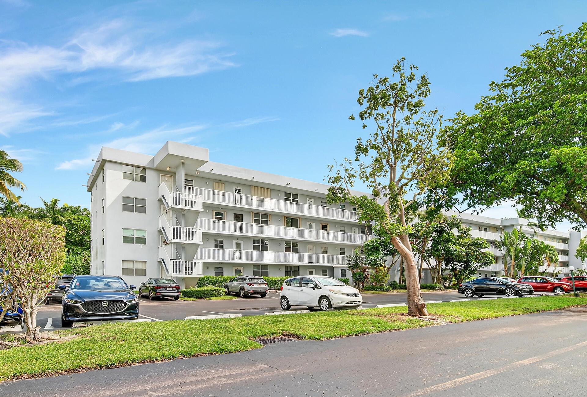 ROYAL PARK CONDO - Residential