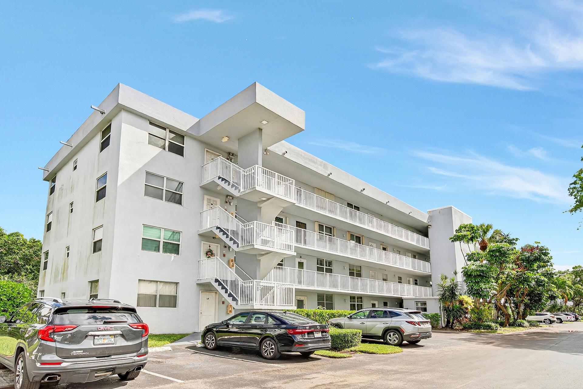 ROYAL PARK CONDO - Residential