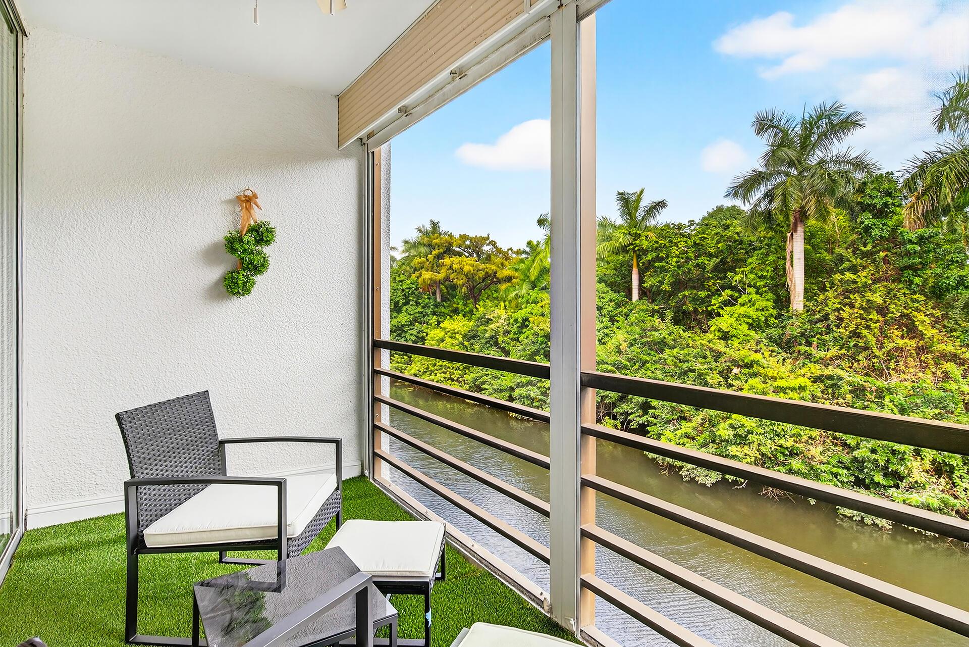 ROYAL PARK CONDO - Residential