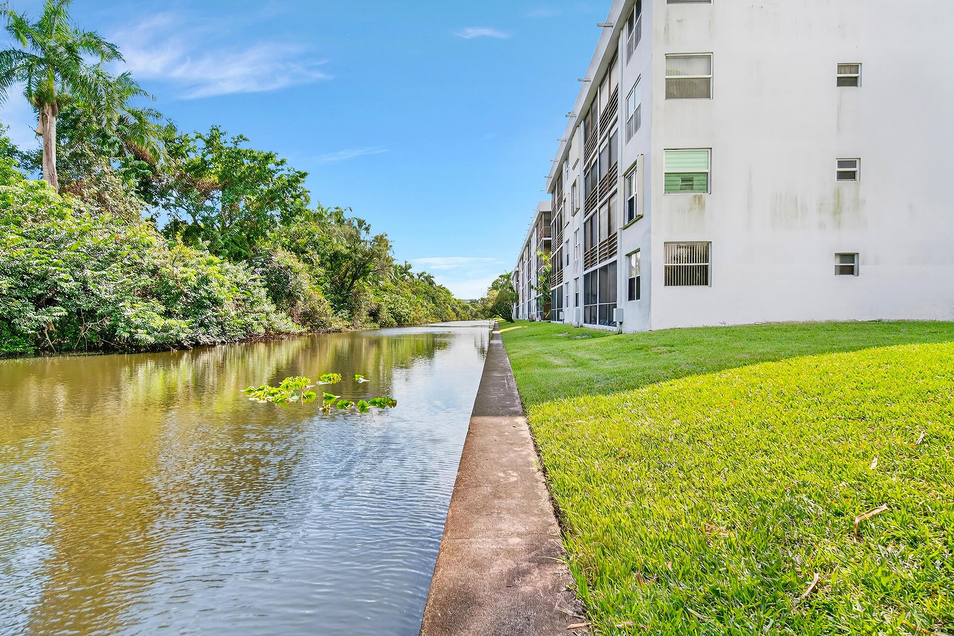ROYAL PARK CONDO - Residential