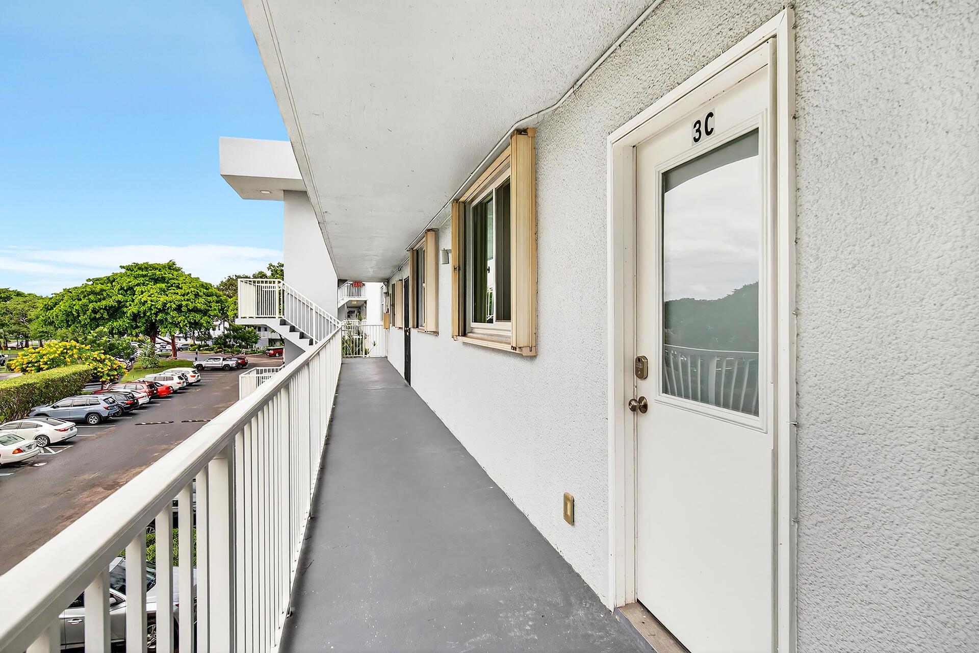 ROYAL PARK CONDO - Residential