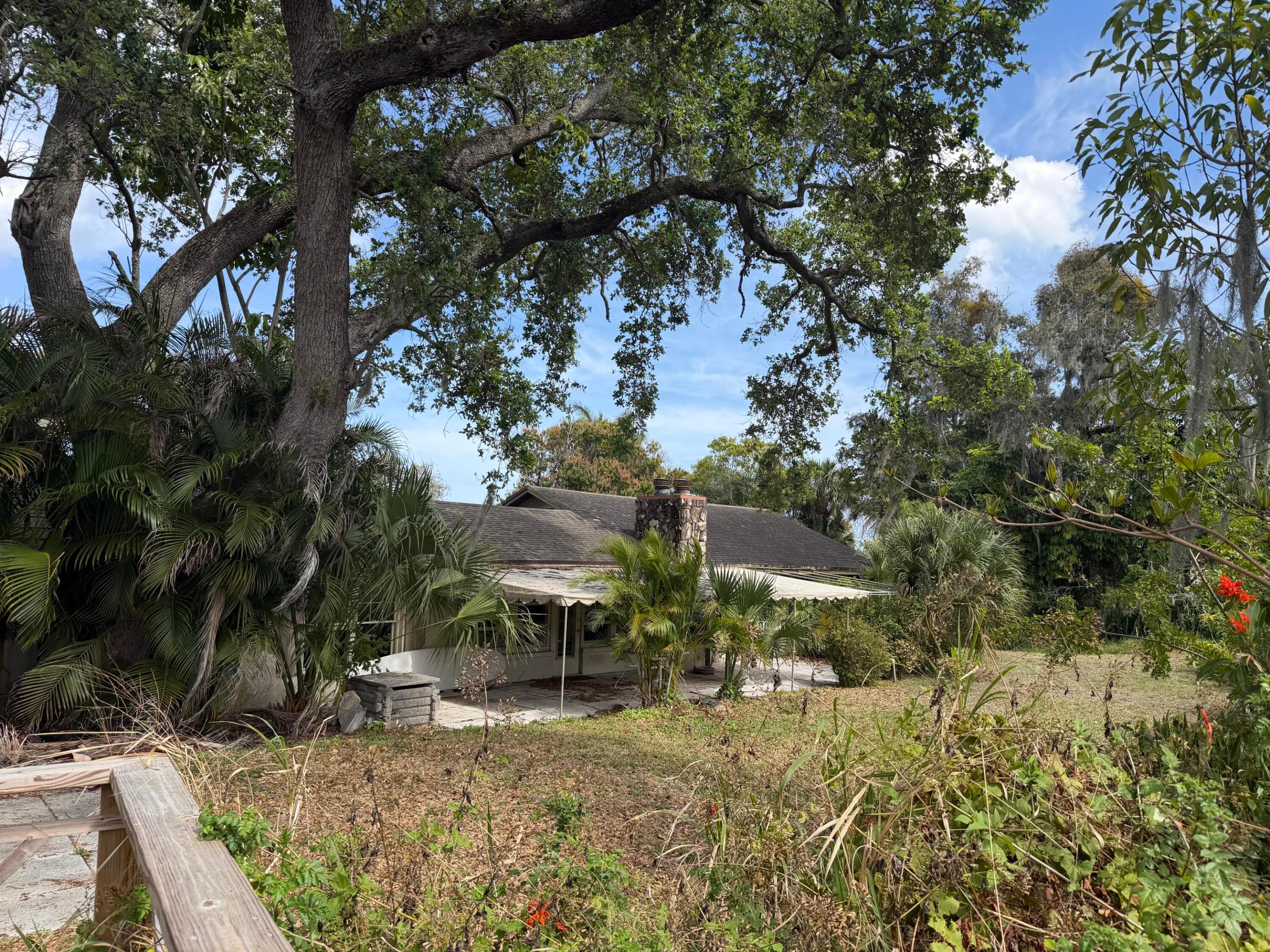 SUBURBAN HOMES - Residential