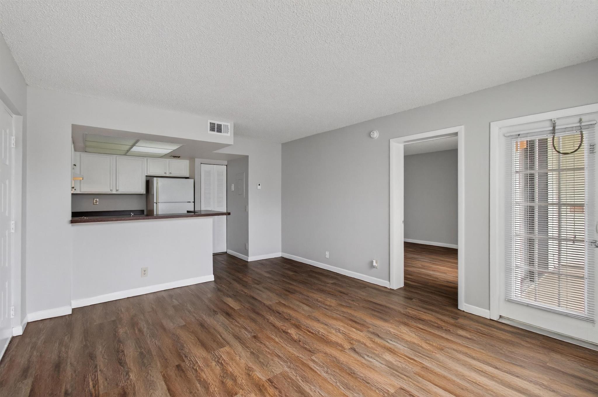 752 Executive Center Drive 19