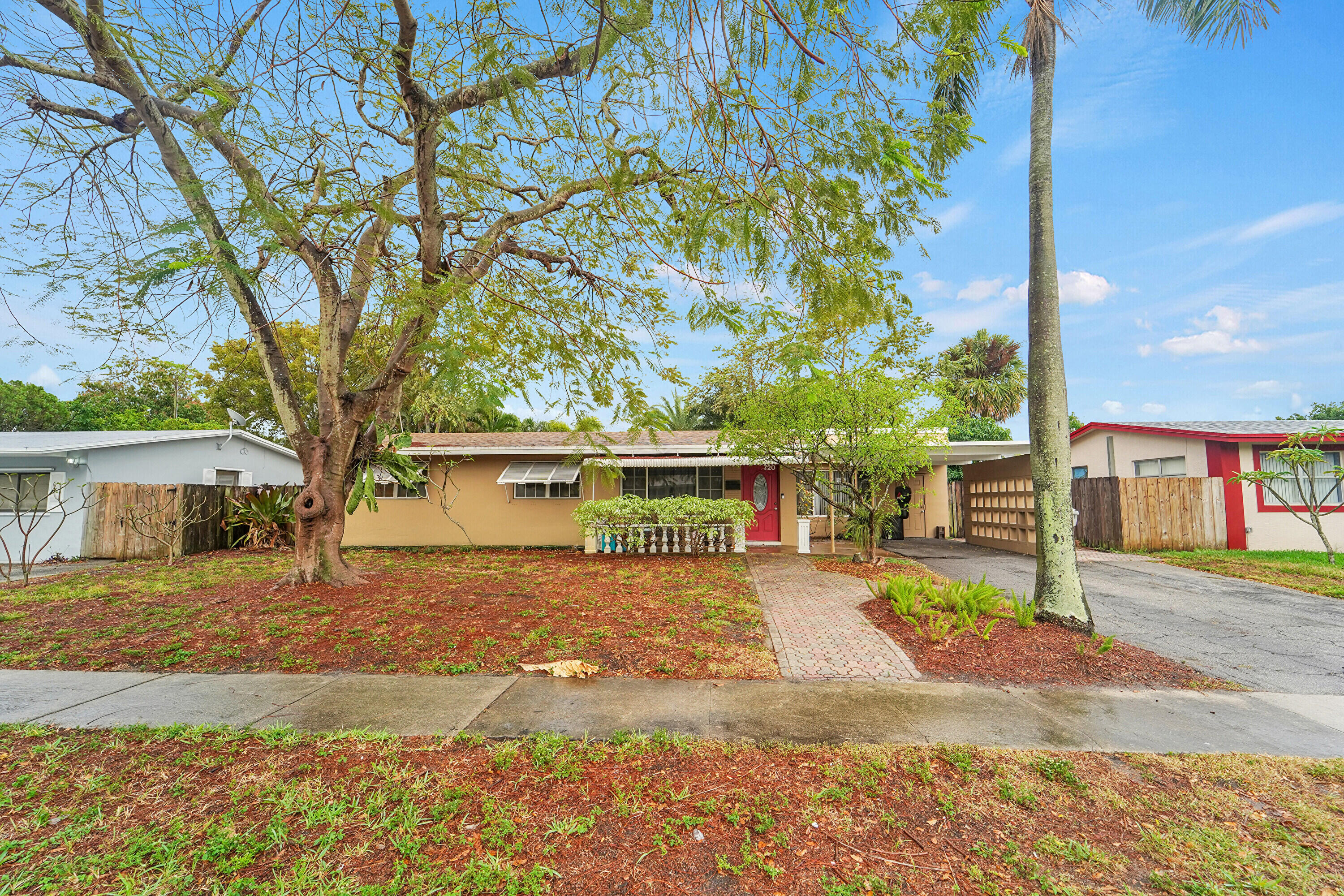 POMPANO GOLF ESTATES 1ST - Residential