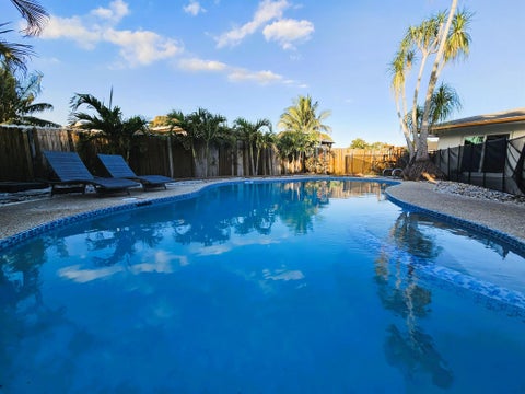 Featured picture for the property R11066204