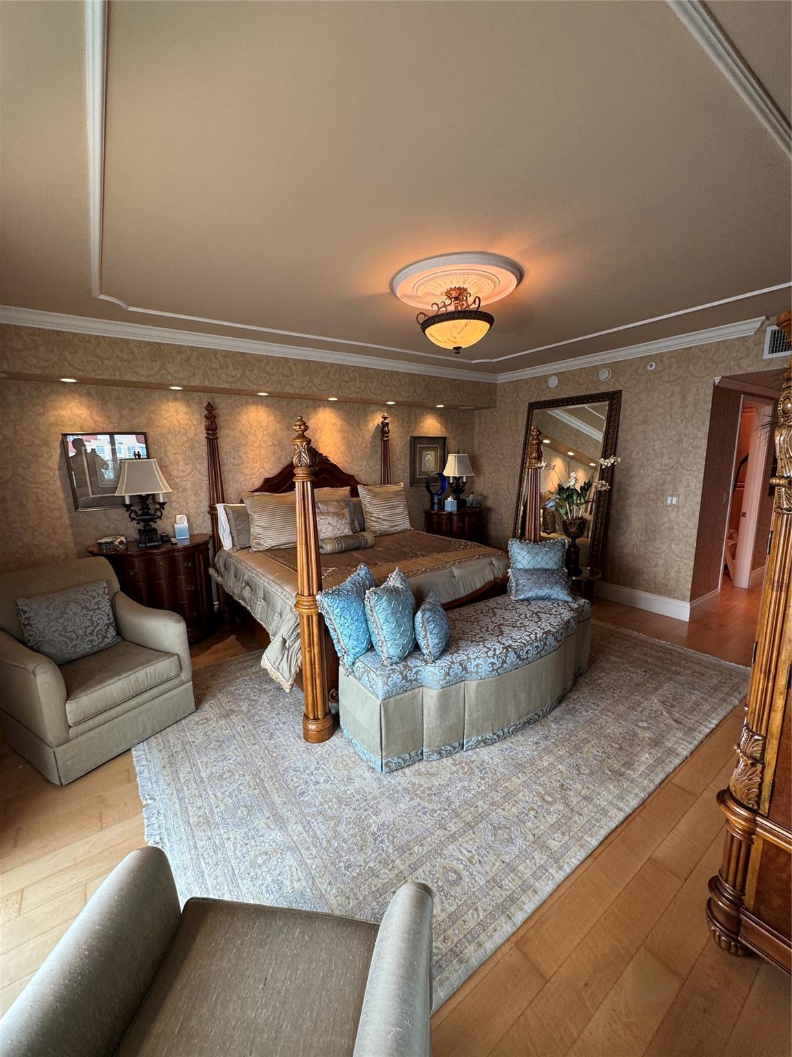 JADE RESIDENCES BRICKELL - Residential