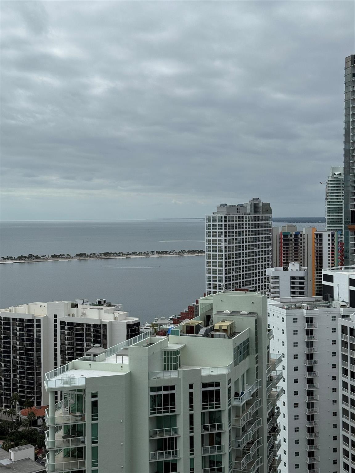 JADE RESIDENCES BRICKELL - Residential