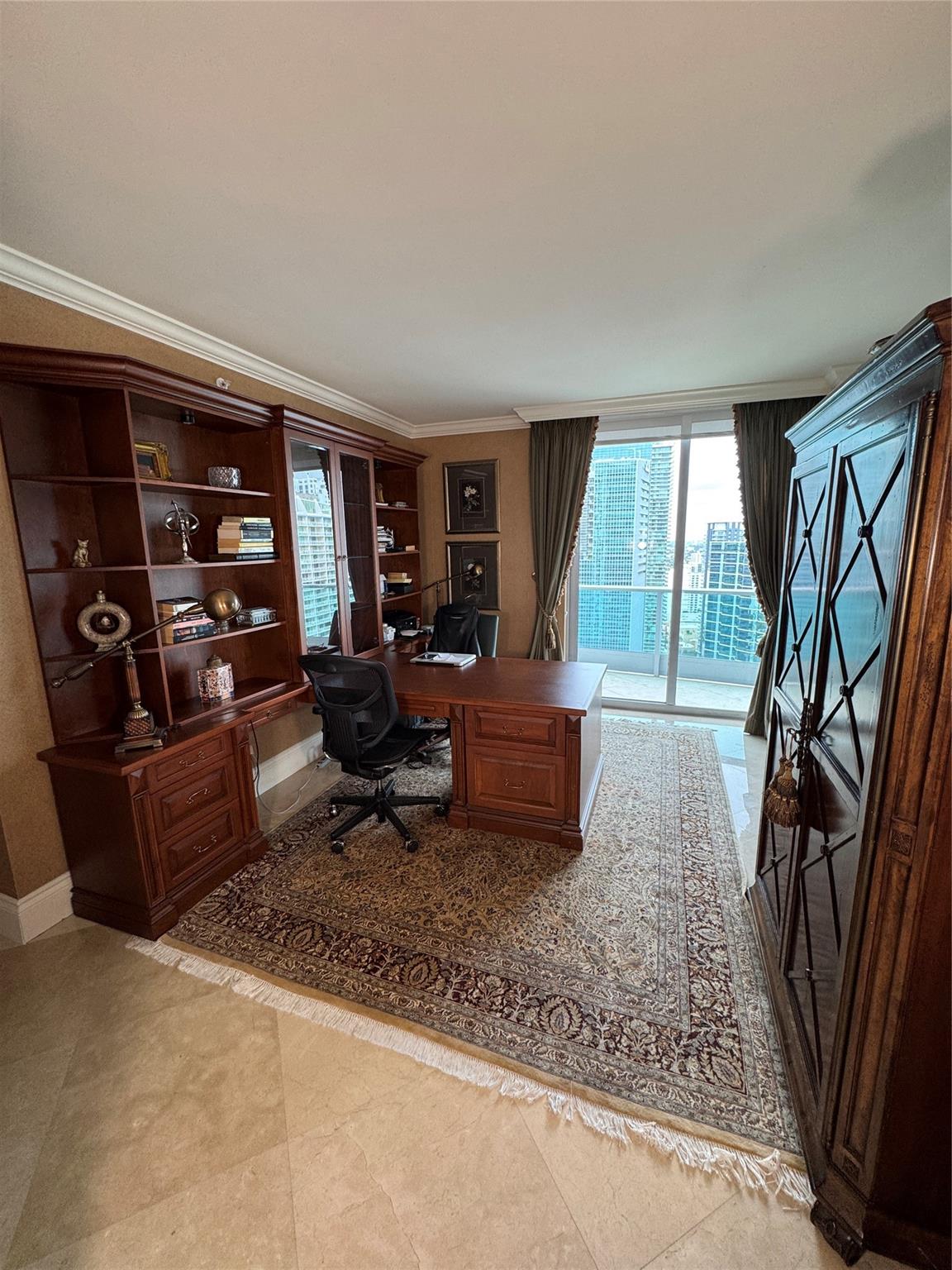 JADE RESIDENCES BRICKELL - Residential