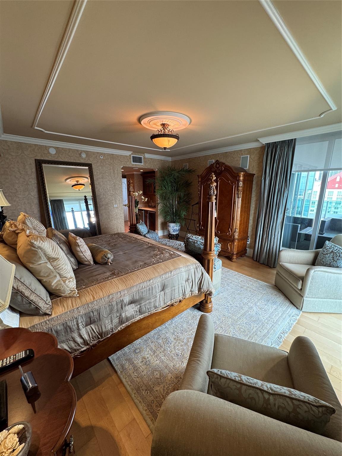 JADE RESIDENCES BRICKELL - Residential