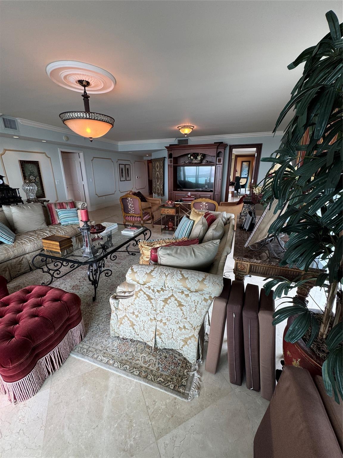 JADE RESIDENCES BRICKELL - Residential