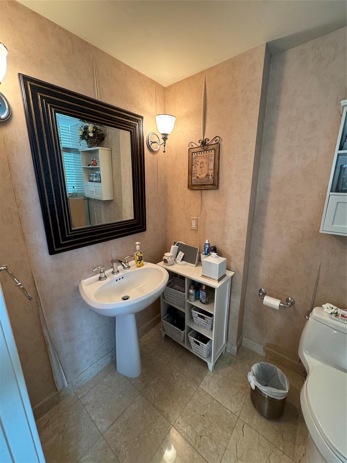 JADE RESIDENCES BRICKELL - Residential