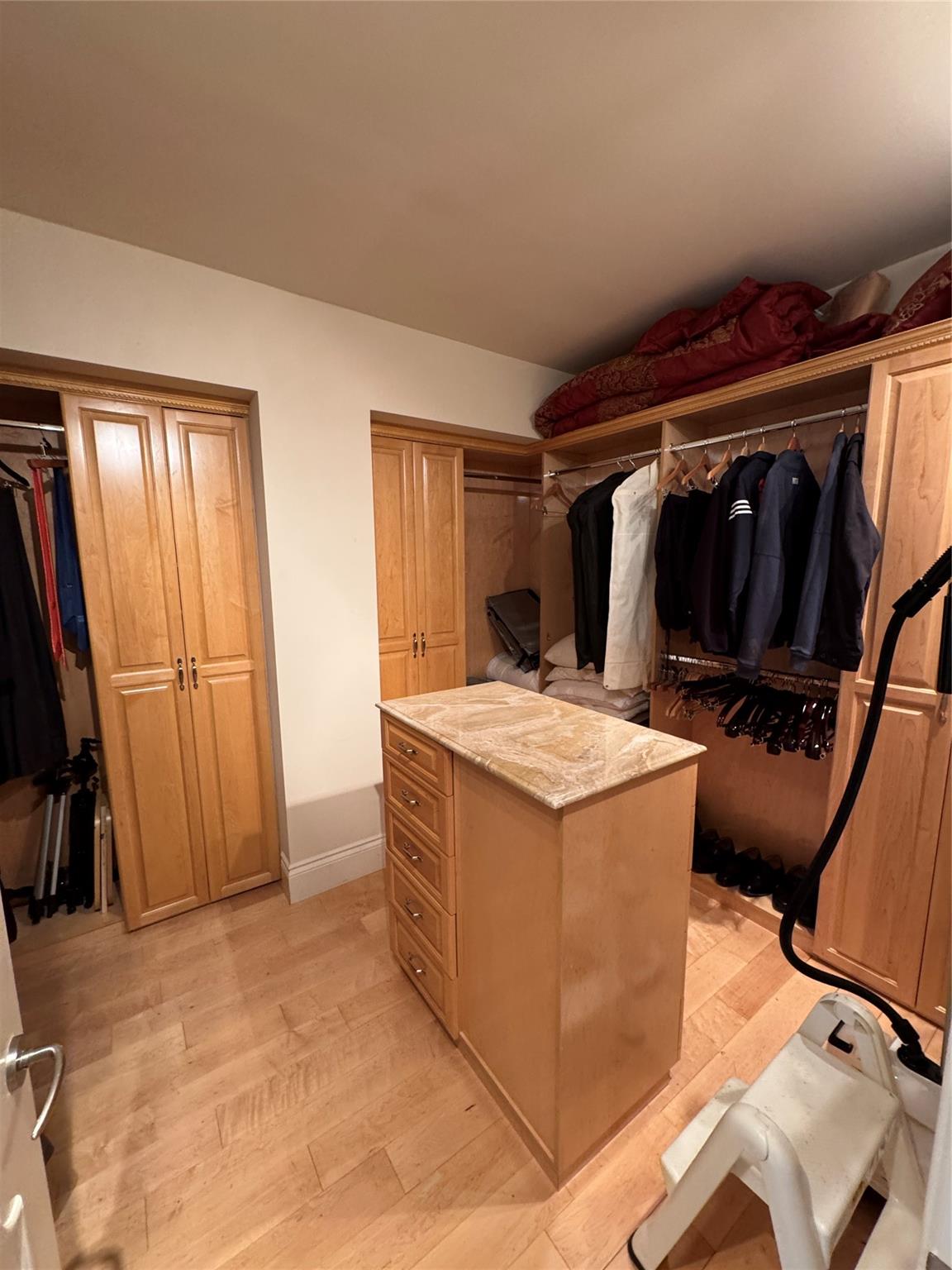 JADE RESIDENCES BRICKELL - Residential