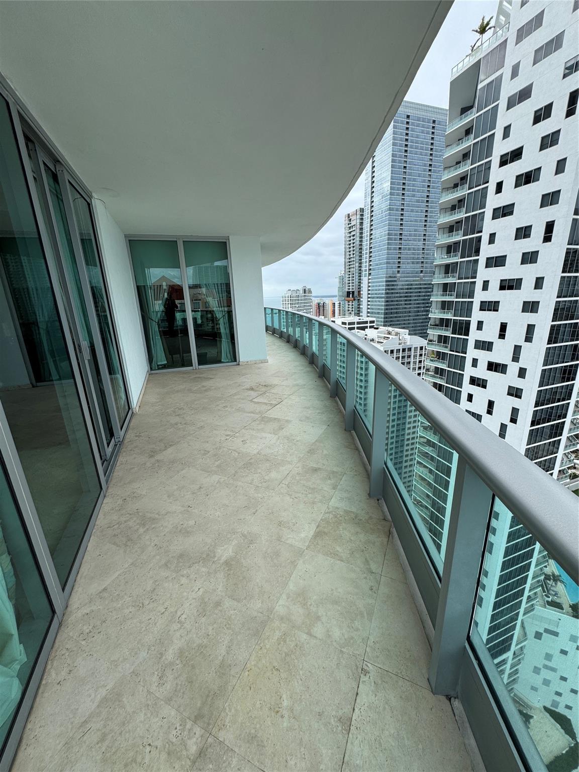 JADE RESIDENCES BRICKELL - Residential