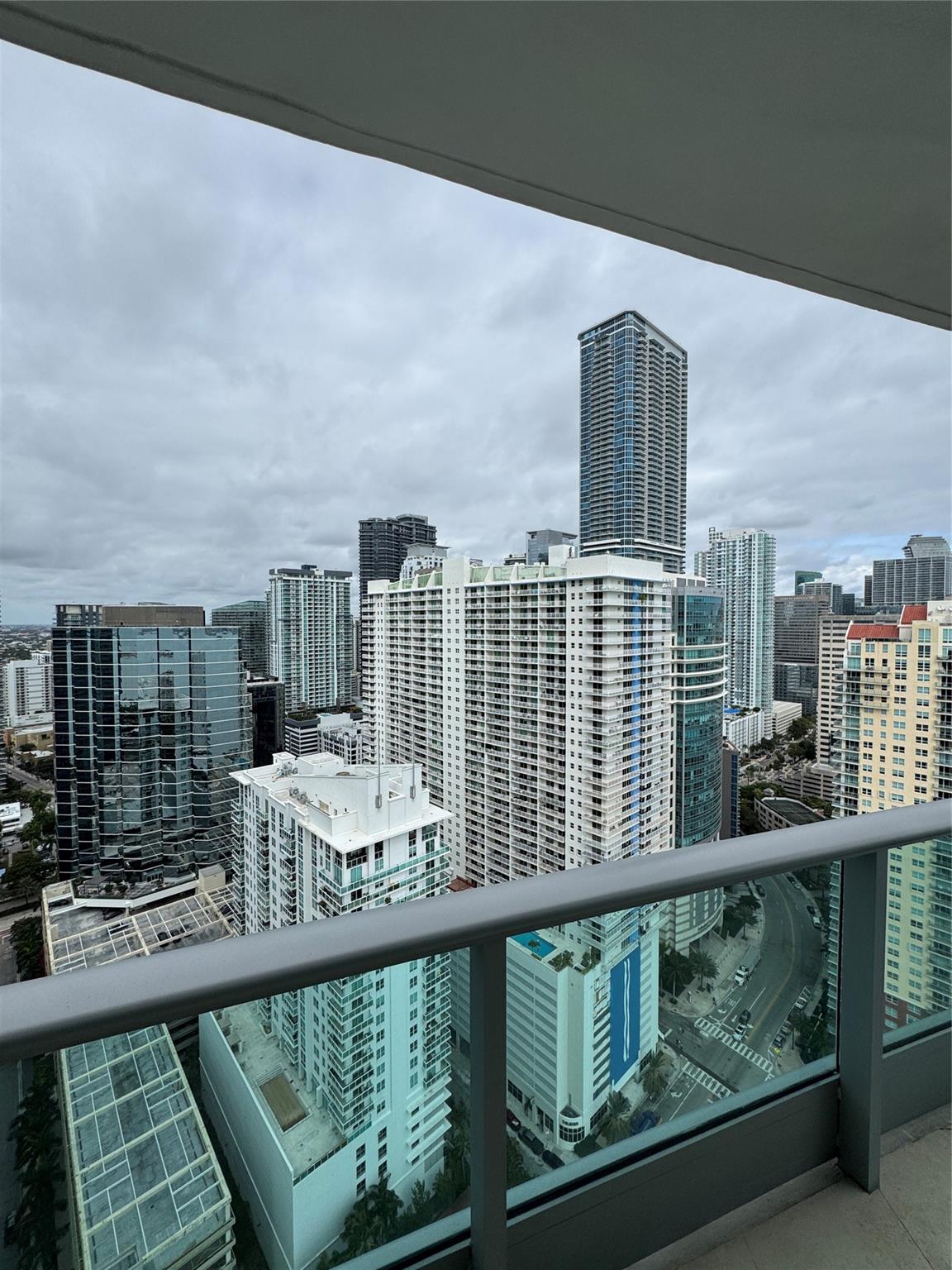 JADE RESIDENCES BRICKELL - Residential