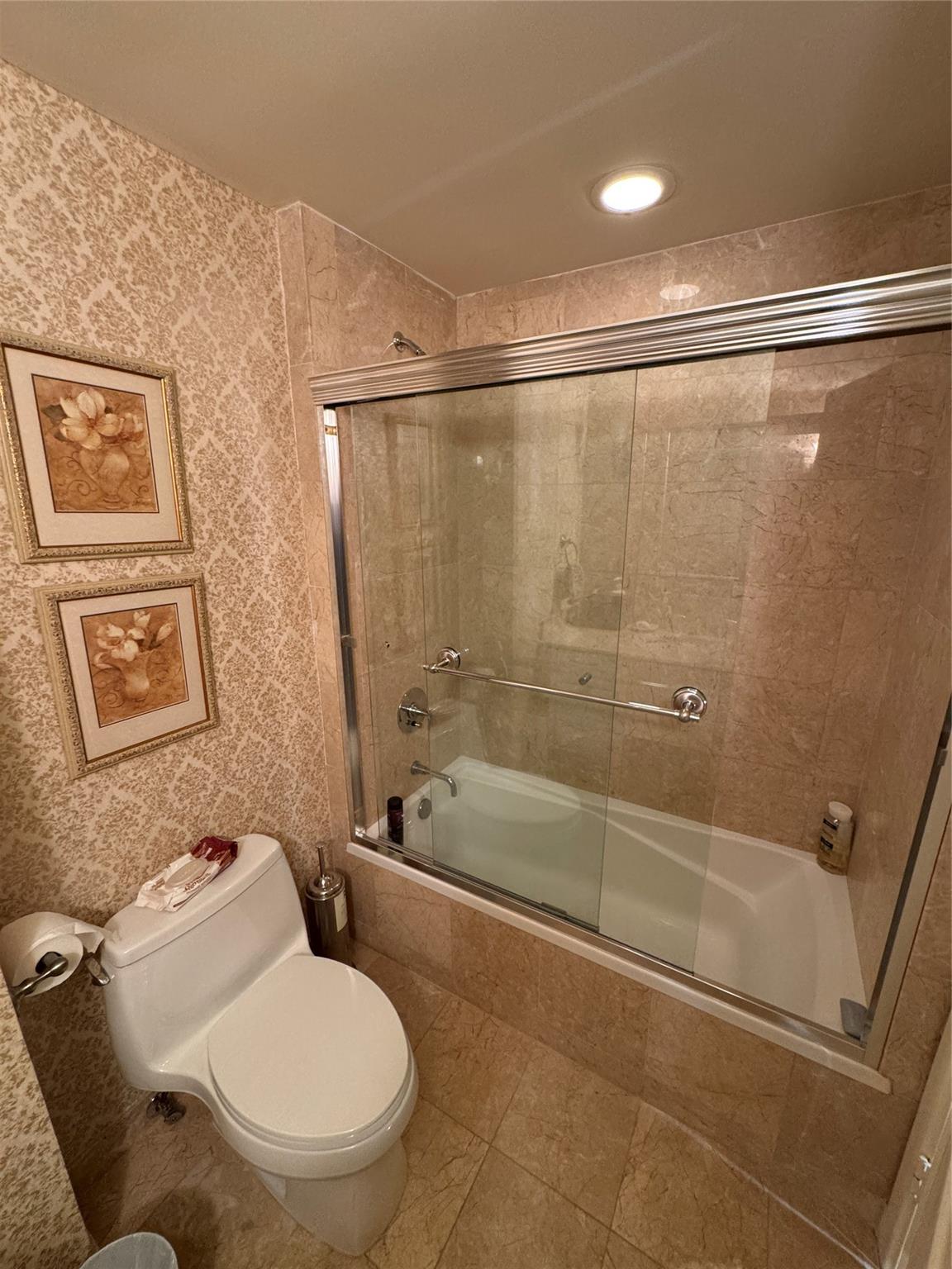 JADE RESIDENCES BRICKELL - Residential