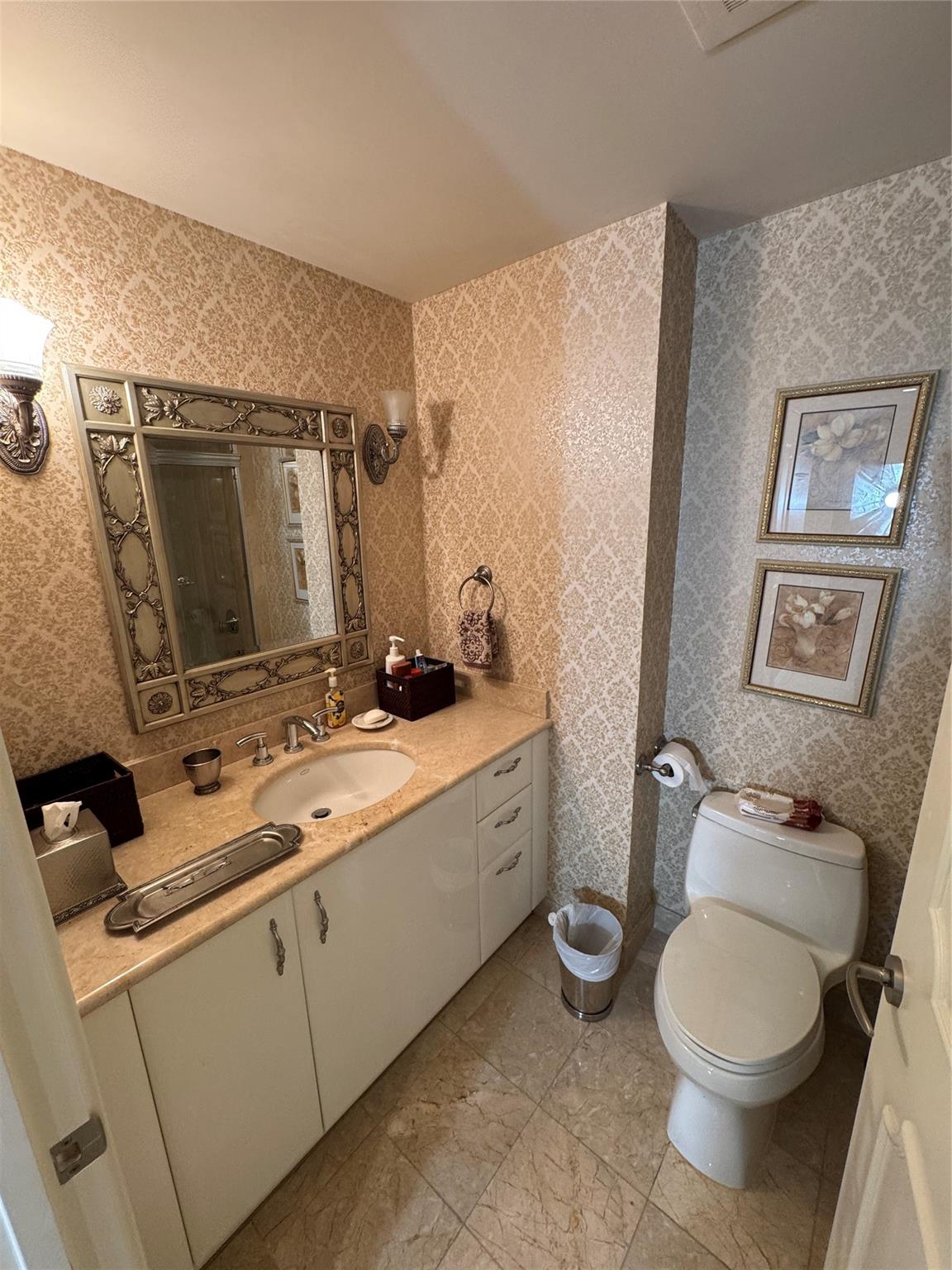 JADE RESIDENCES BRICKELL - Residential