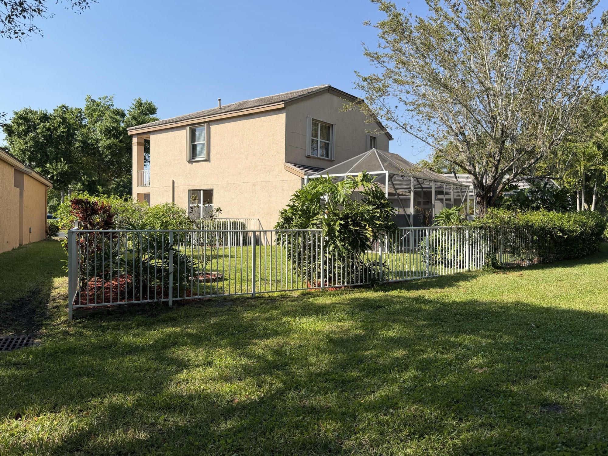 THOROUGHBRED LAKE ESTATES 2 - Residential