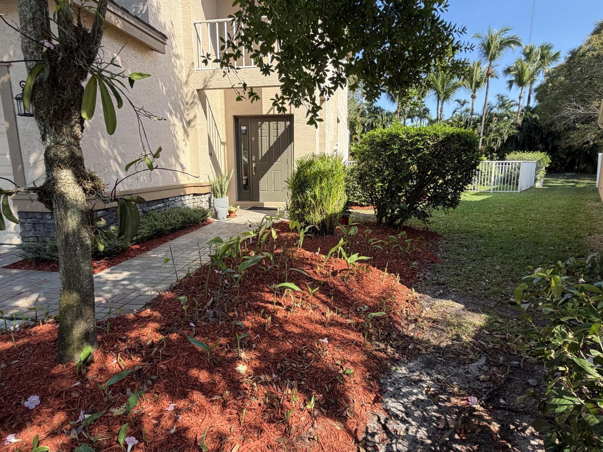 THOROUGHBRED LAKE ESTATES 2 - Residential