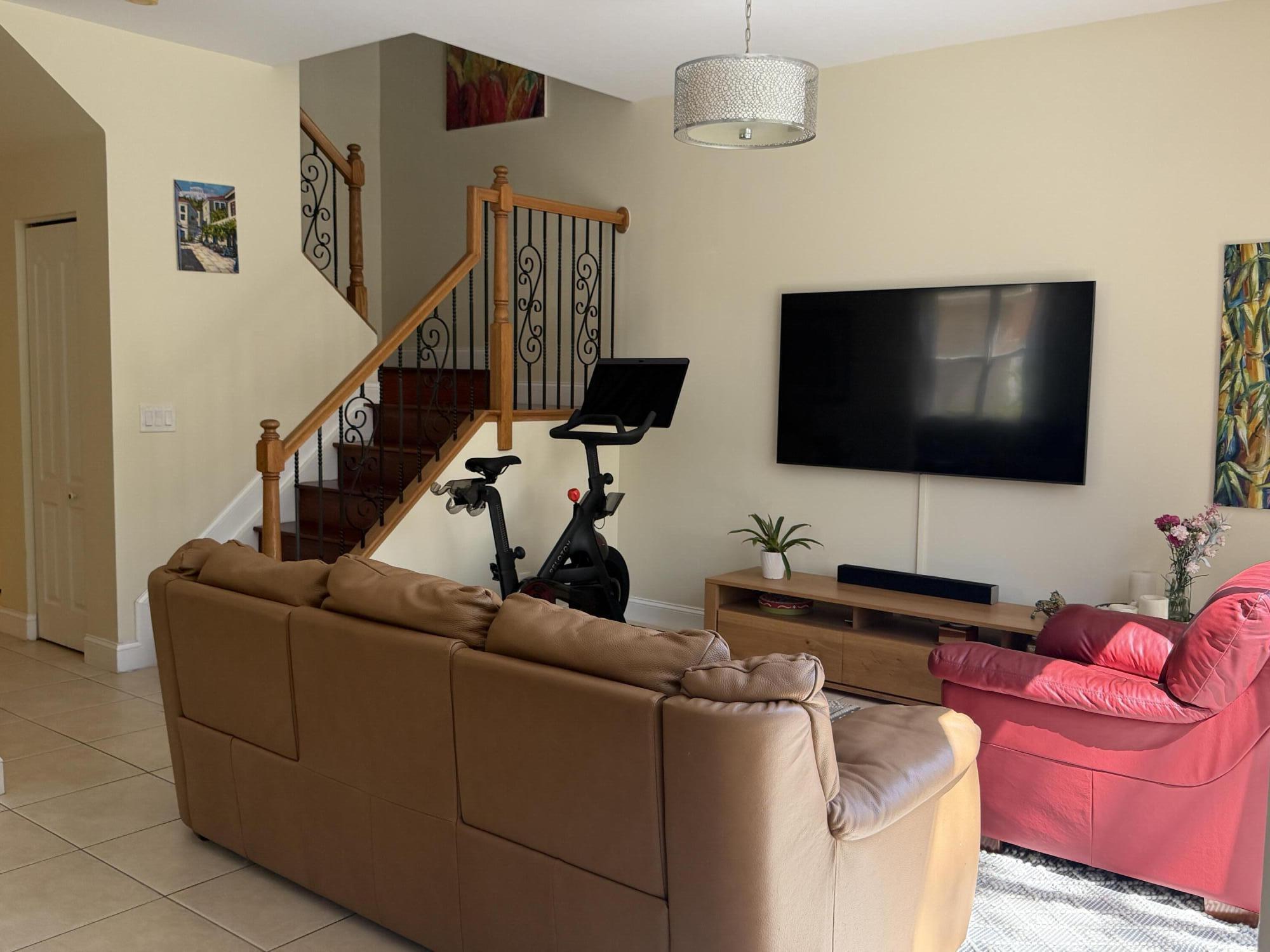 THOROUGHBRED LAKE ESTATES 2 - Residential