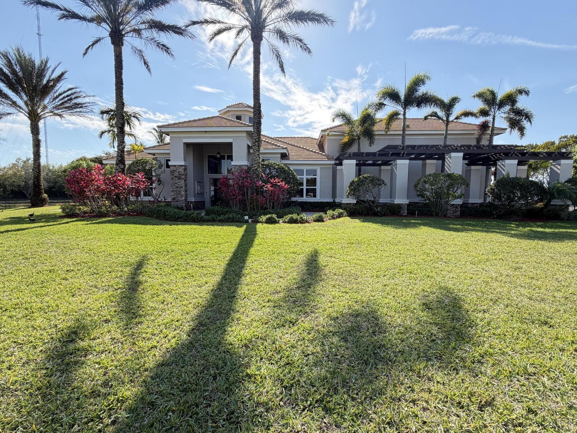 THOROUGHBRED LAKE ESTATES 2 - Residential