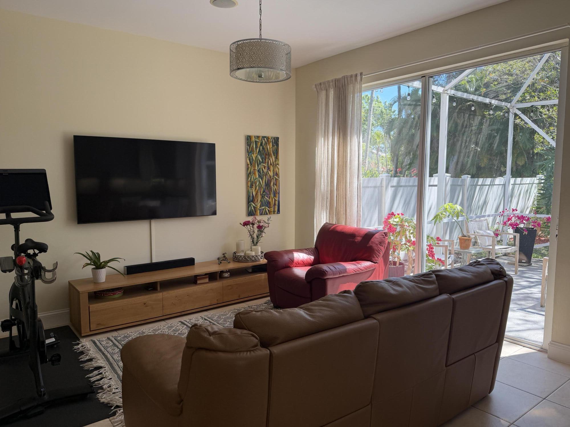 THOROUGHBRED LAKE ESTATES 2 - Residential