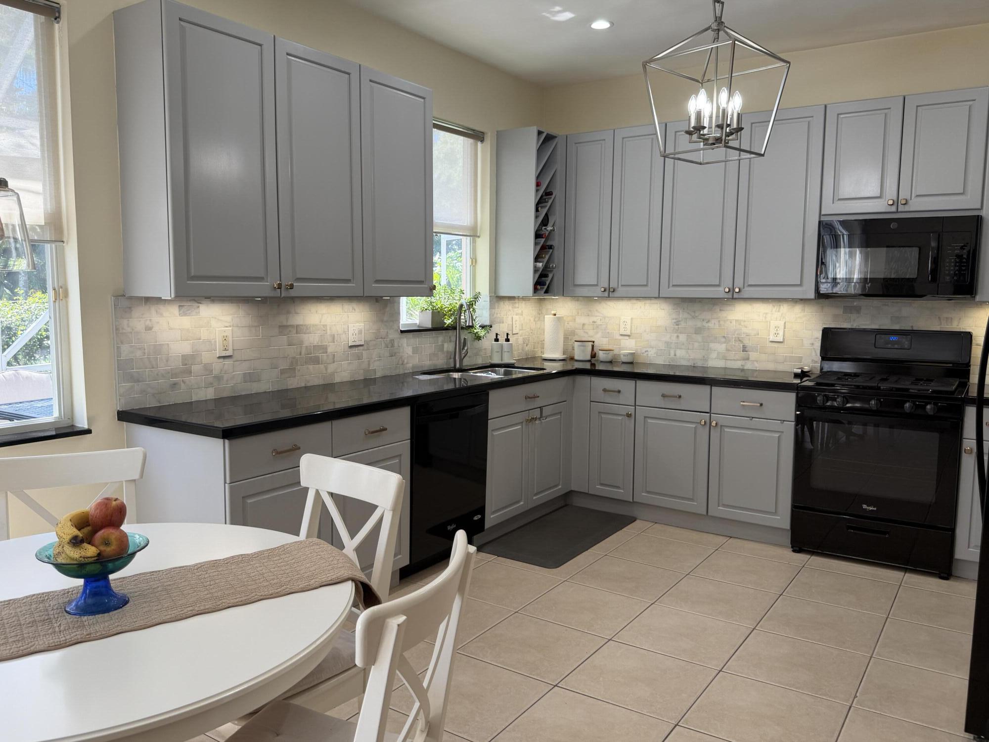 THOROUGHBRED LAKE ESTATES 2 - Residential