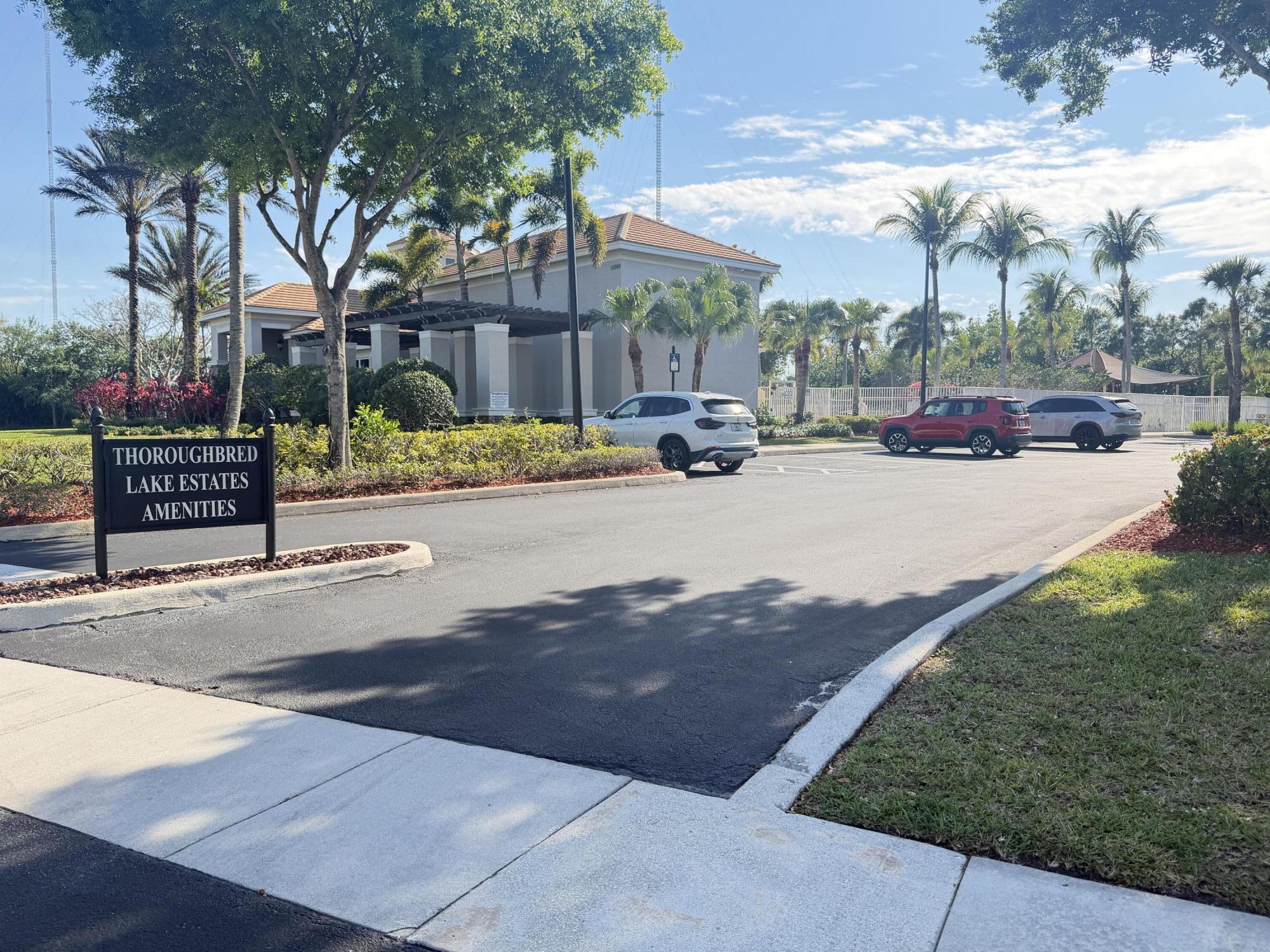 THOROUGHBRED LAKE ESTATES 2 - Residential