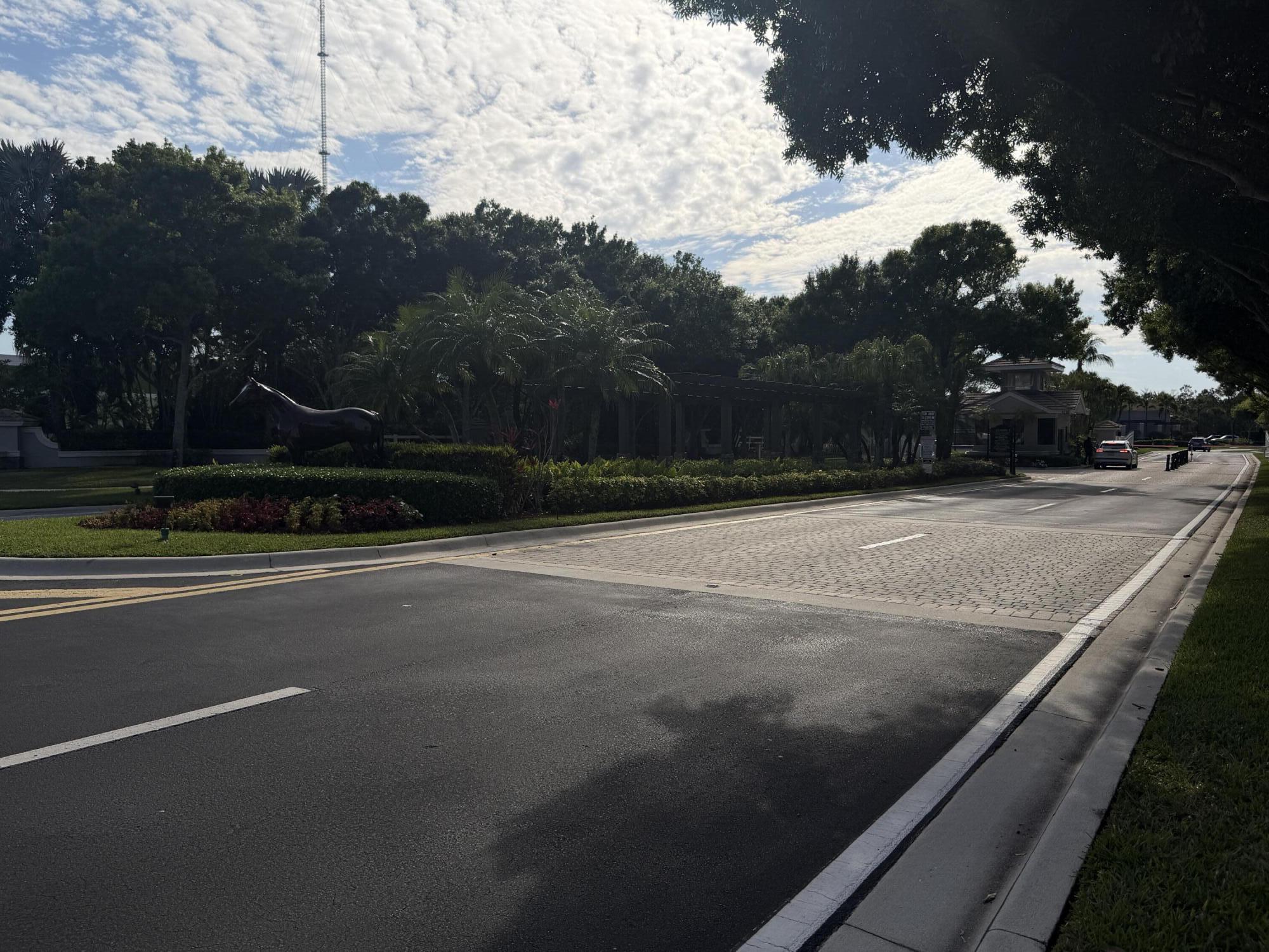 THOROUGHBRED LAKE ESTATES 2 - Residential