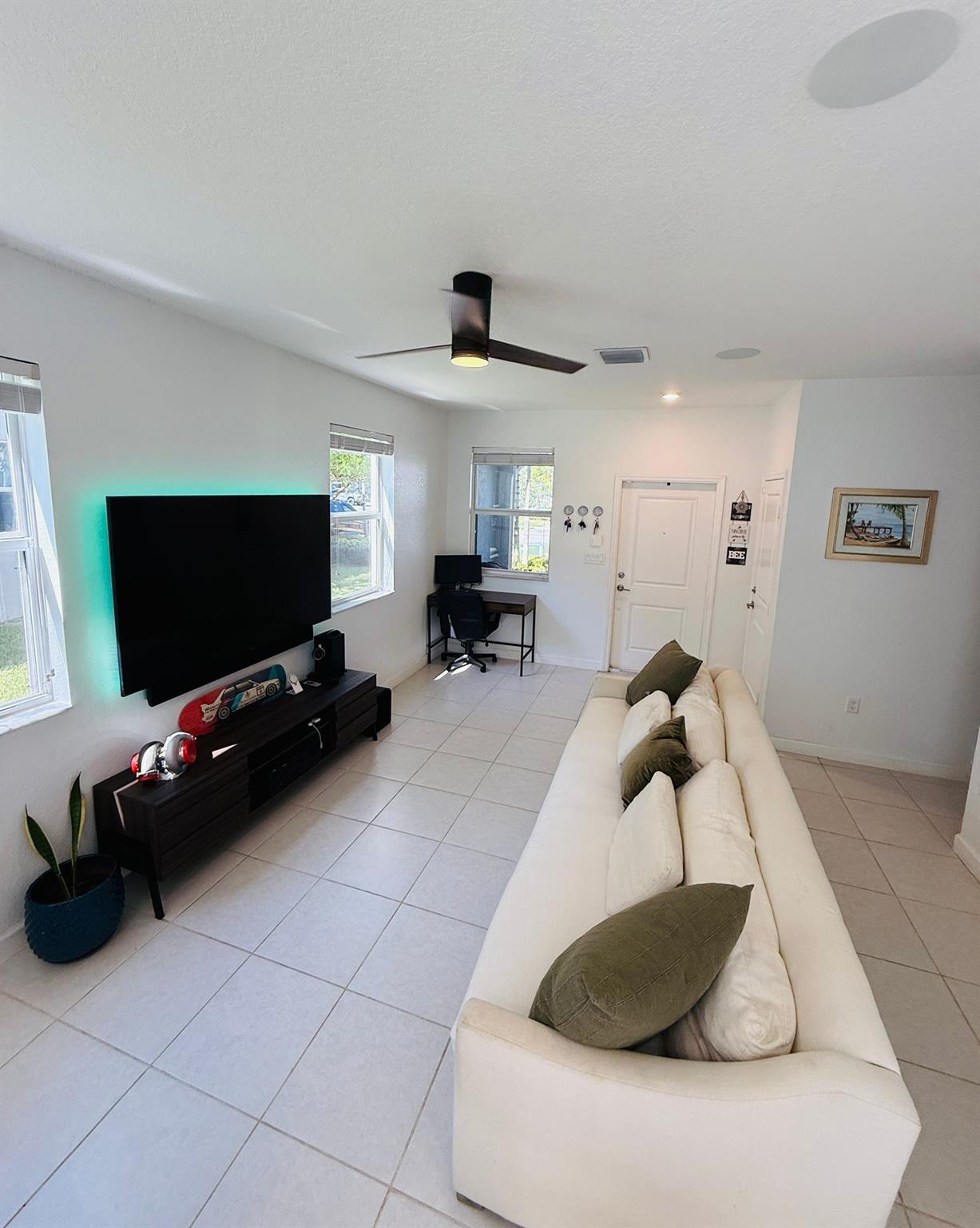 1125 SE 27th Terrace
