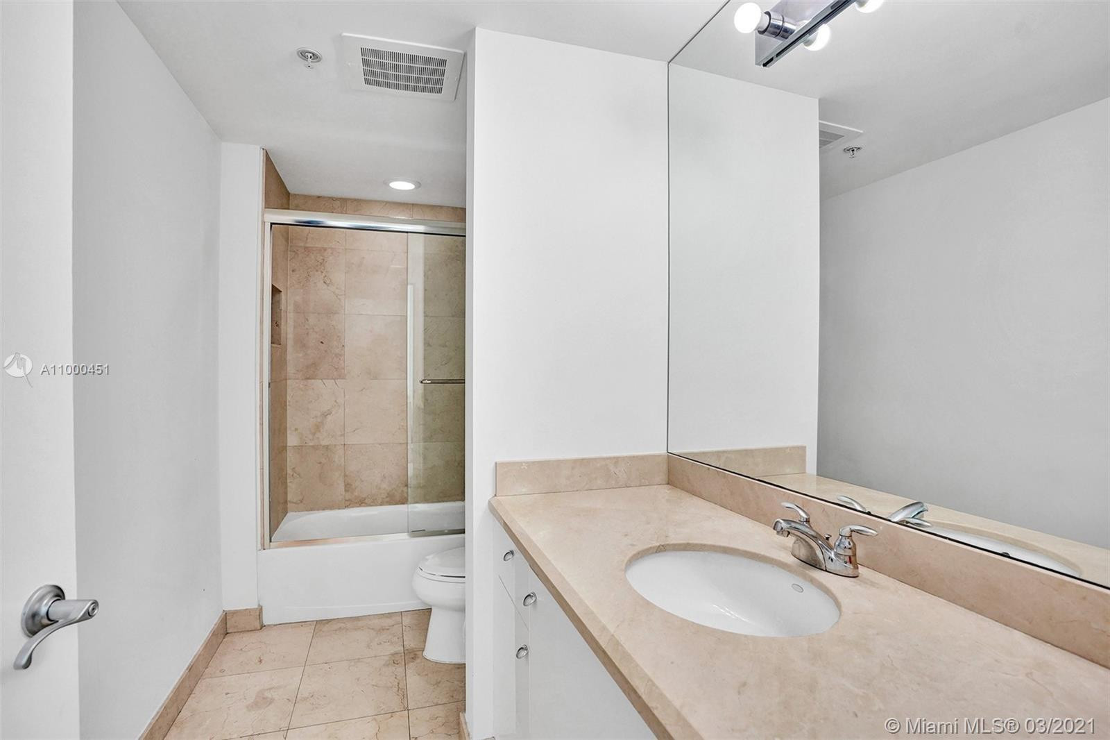 THE PARC AT TURNBERRY ISL - Residential Lease