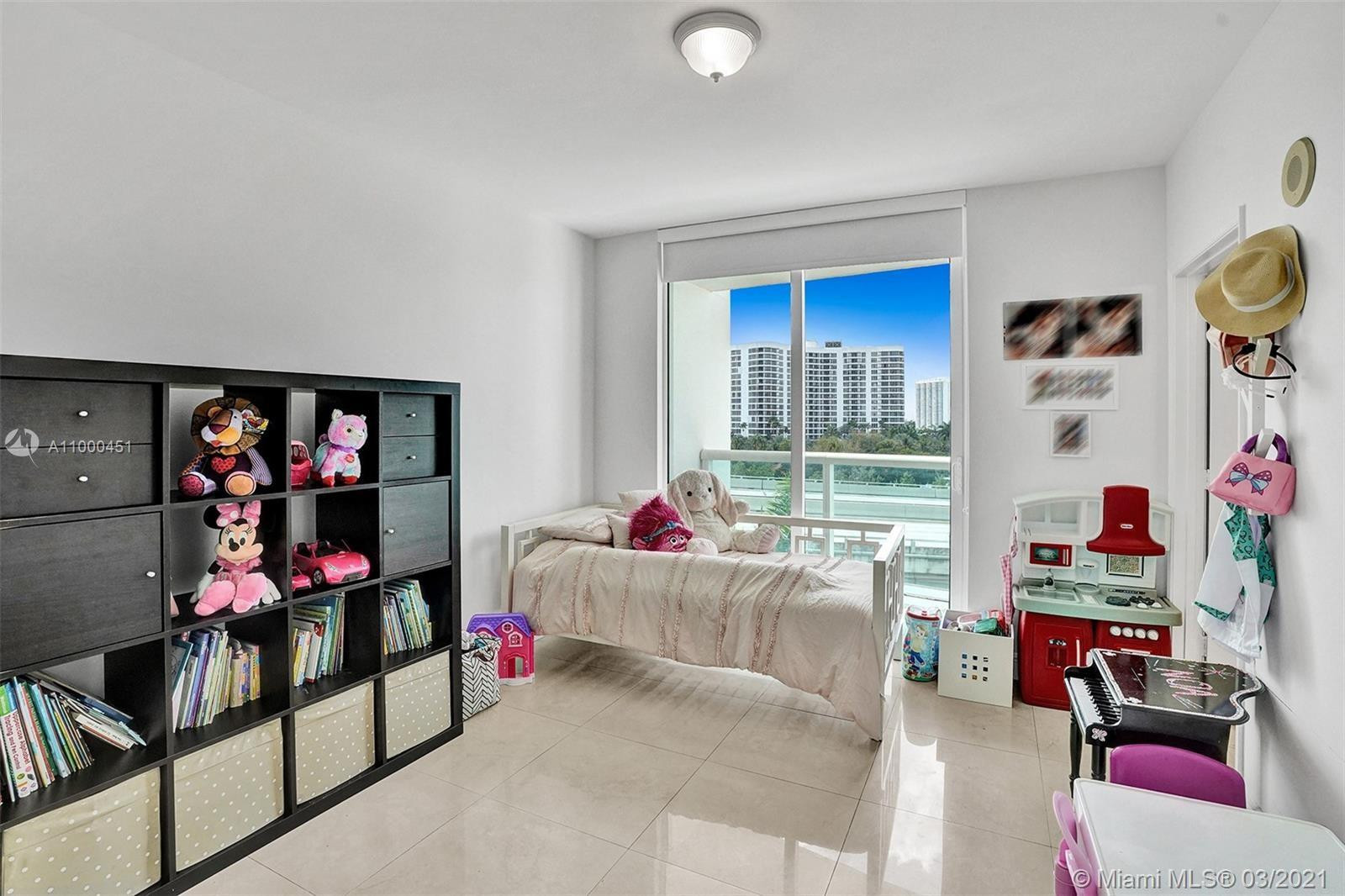 THE PARC AT TURNBERRY ISL - Residential Lease