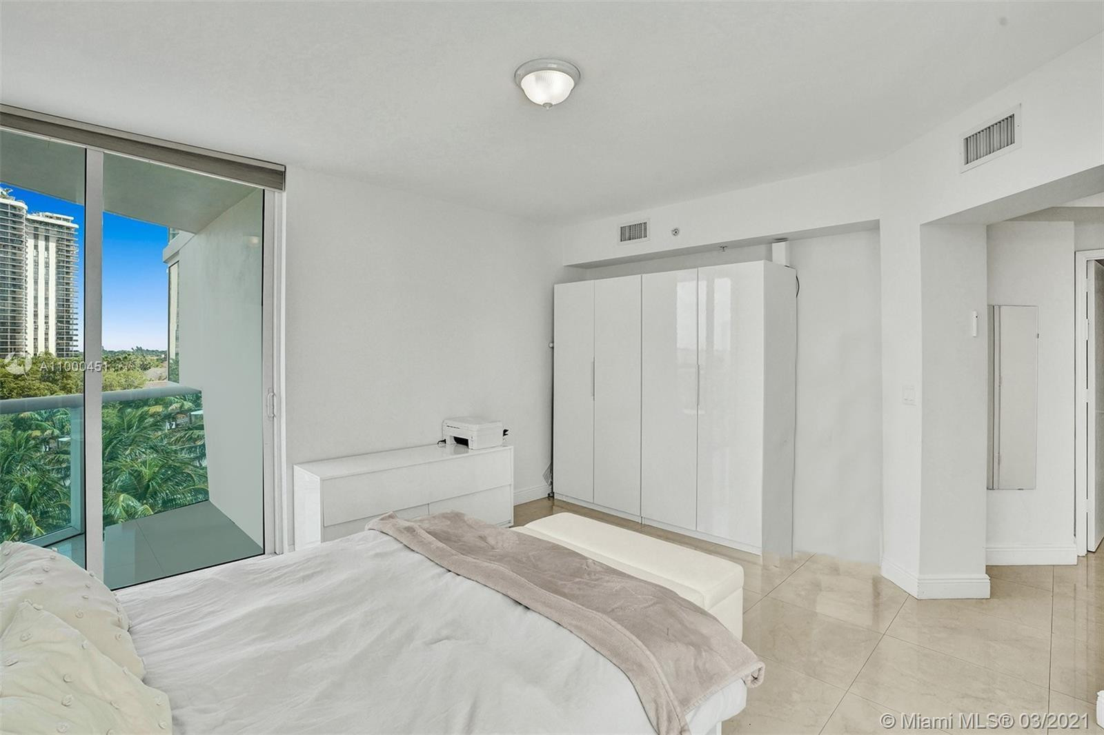 THE PARC AT TURNBERRY ISL - Residential Lease