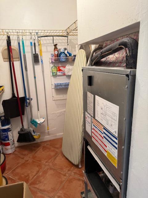 MURRY HILLS APT BLDG CONDO - Residential