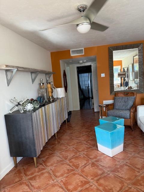 MURRY HILLS APT BLDG COND - Residential