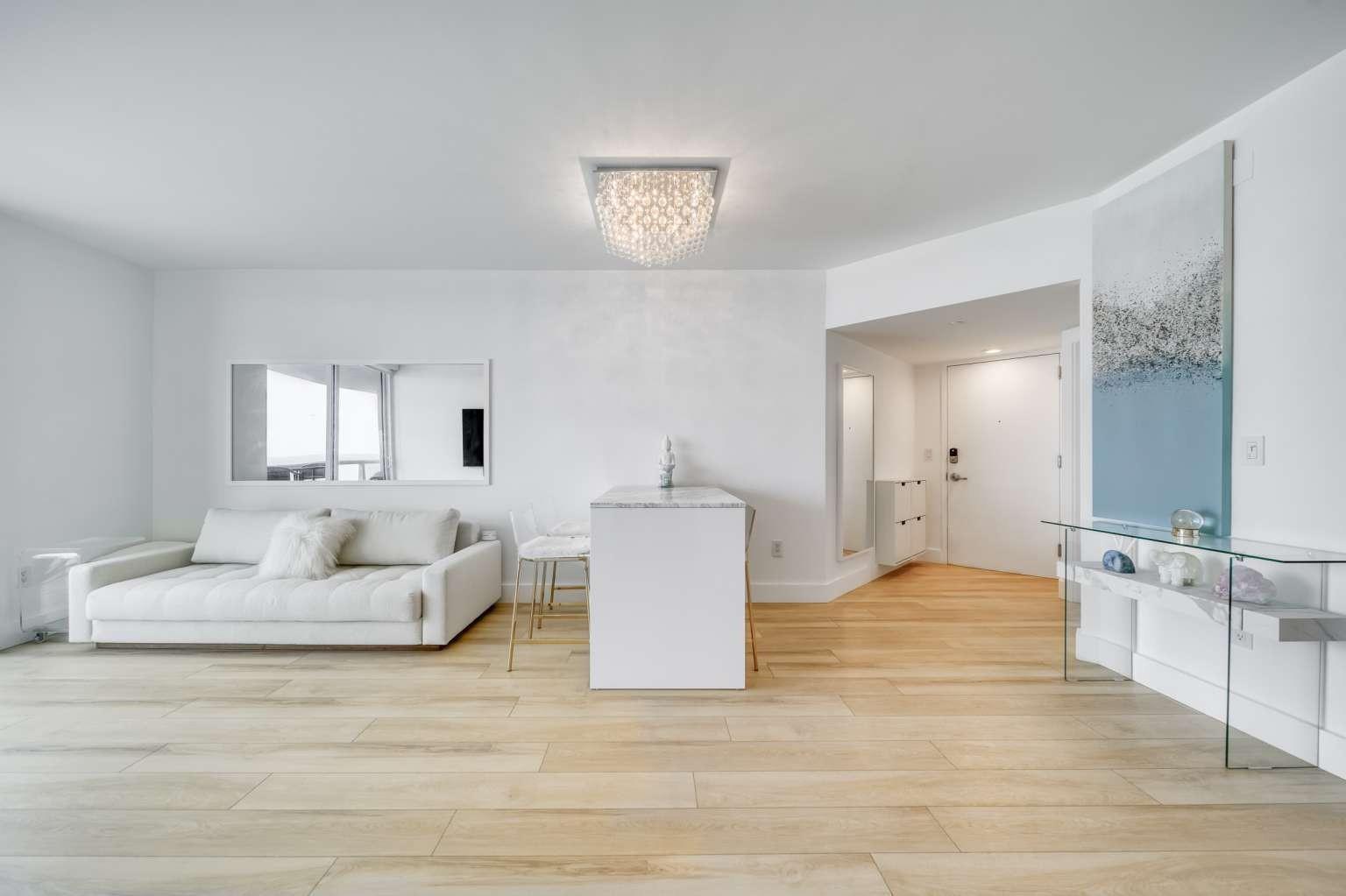 AKOYA CONDO - Residential Lease