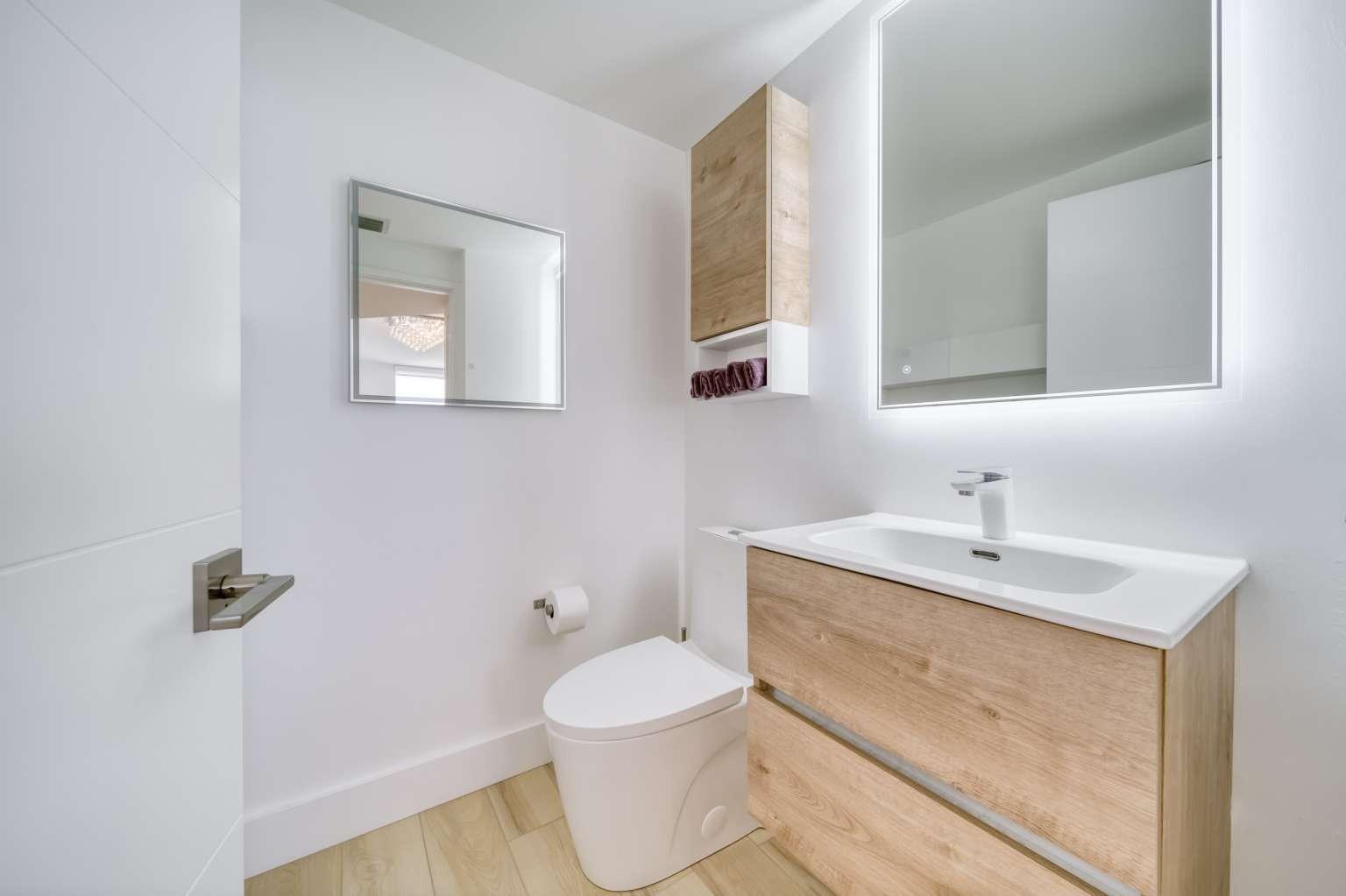 AKOYA CONDO - Residential Lease