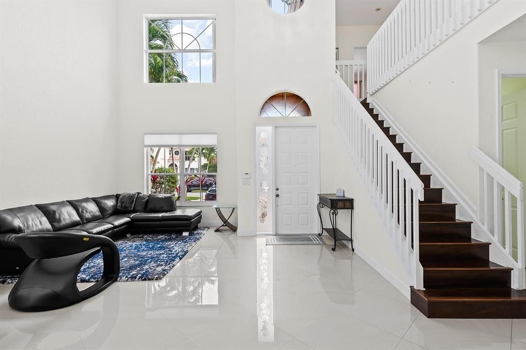 Photo of 9728 Vineyard Court, Boca Raton, FL 33428 (MLS # F10499887)