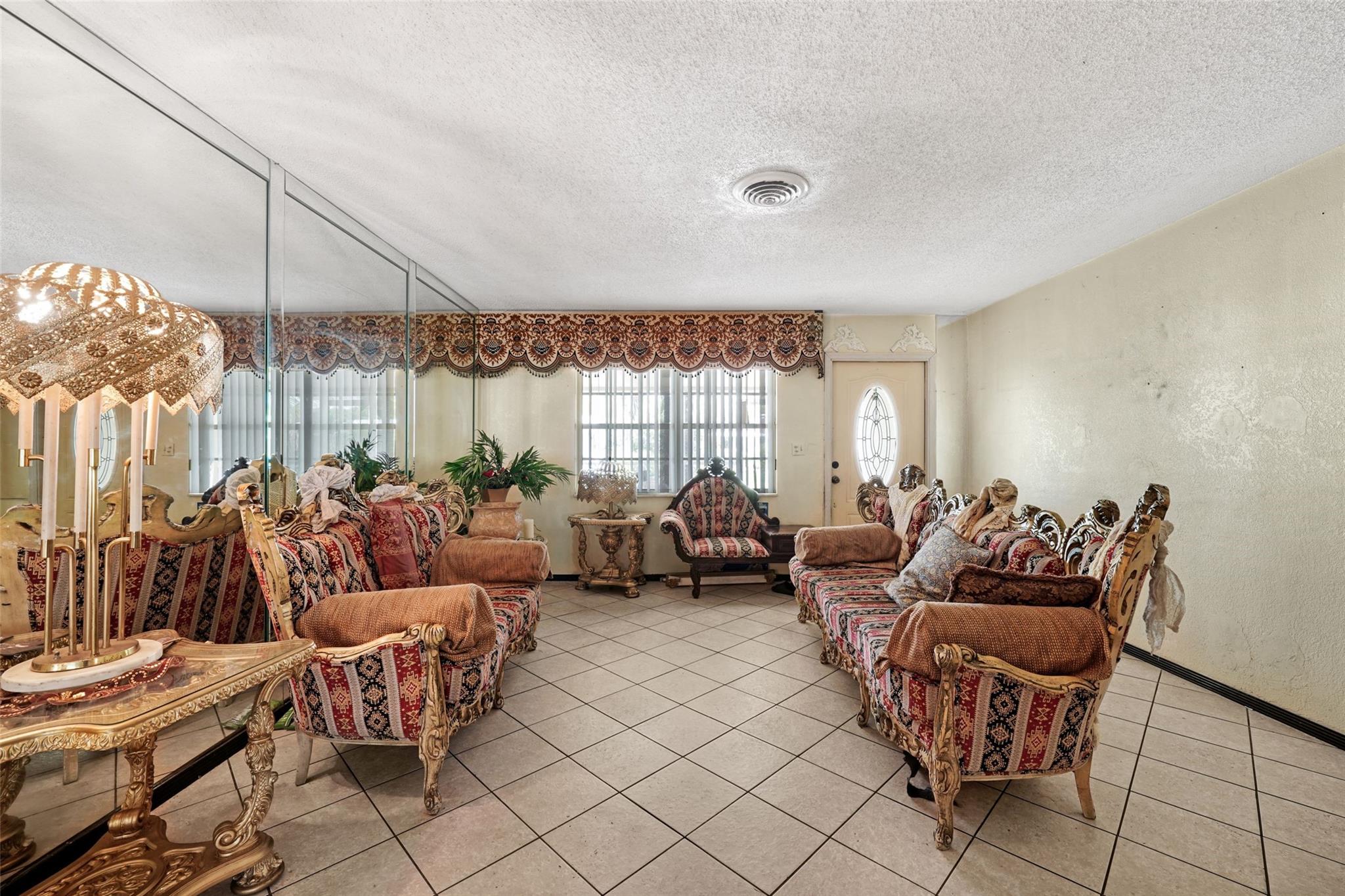 4190 NW 52nd Ave