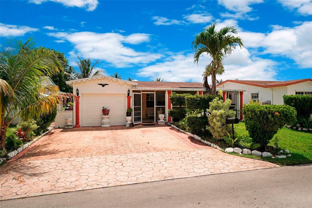 Photo of 4190 NW 52nd Avenue, Lauderdale Lakes, FL 33319 (MLS # F10503164)