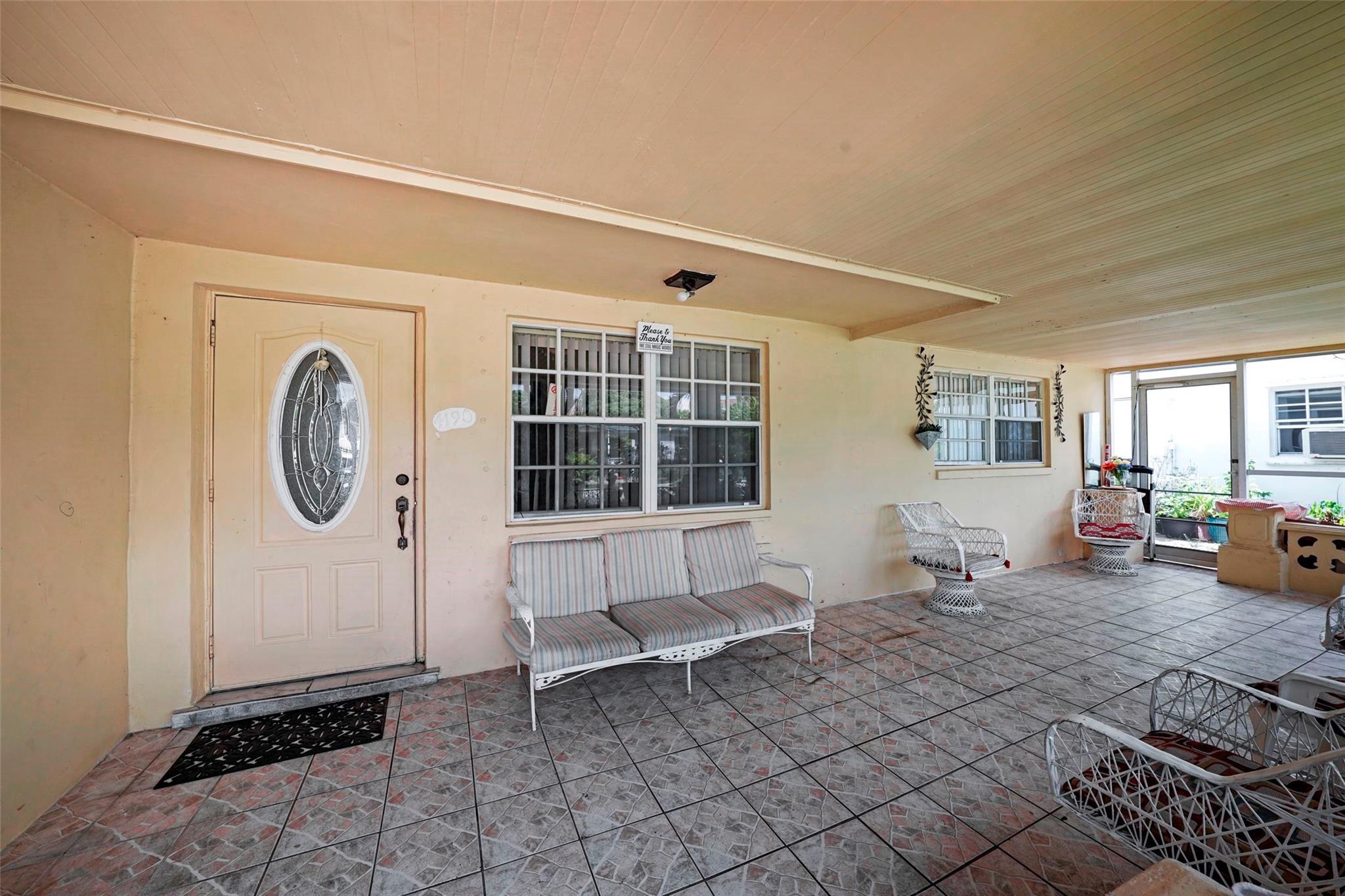 4190 NW 52nd Ave