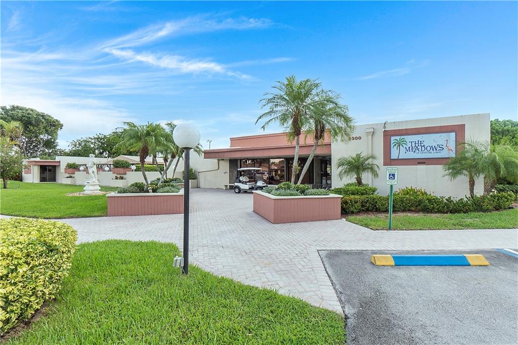 The Meadows Of Crystal La - Residential