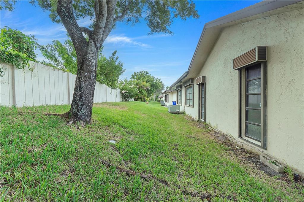 The Meadows Of Crystal La - Residential