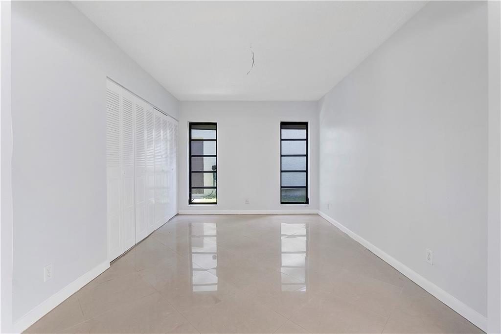 The Meadows Of Crystal La - Residential